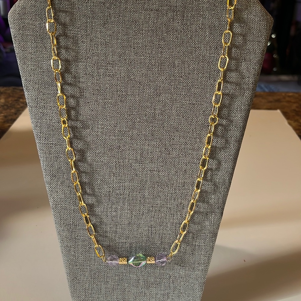 Gold Link Lavender Green Beaded Necklace